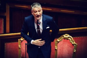 Le nomine di Giuli sono un caos senza fine