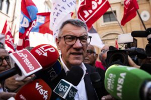 Landini vuole nazionalizzare l’ex Fiat. La Cisl: «Lottiamo per il posto in cda»