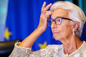 La Bce continua a navigare a vista. Un altro taglietto ai tassi di interesse