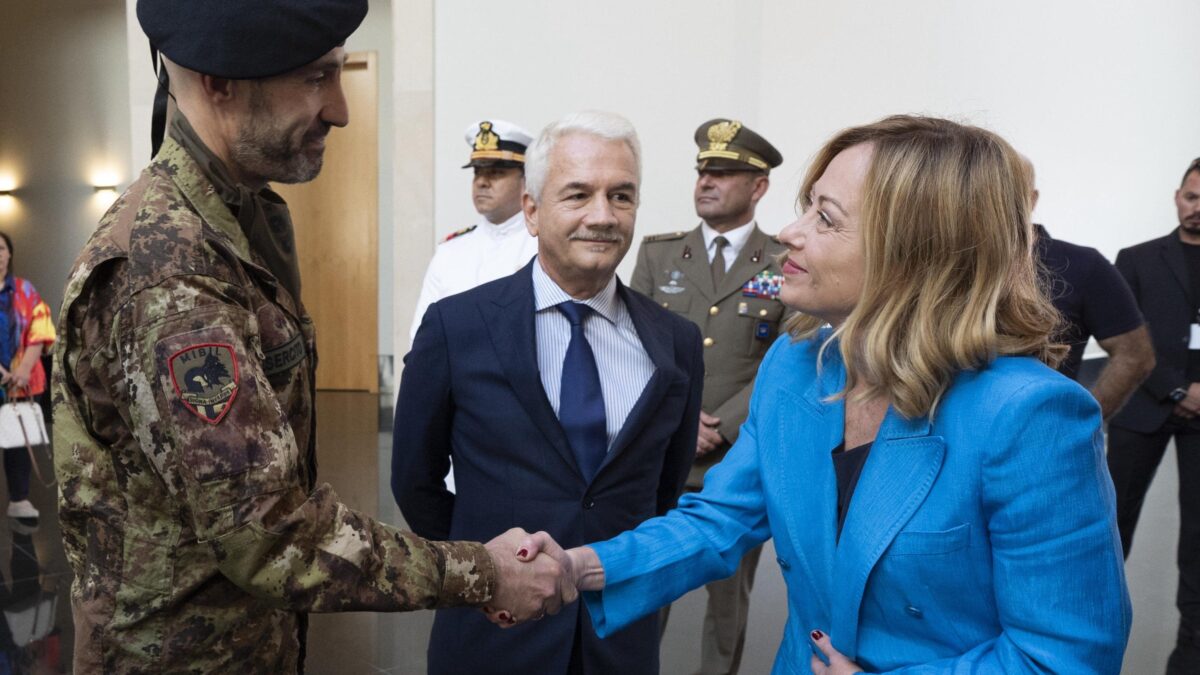 Meloni in missione in Giordania e Libano: «Unifil va rafforzata, sono vicina ai soldati»