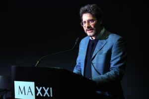 Sull’omofobia rovistano nell’immondizia