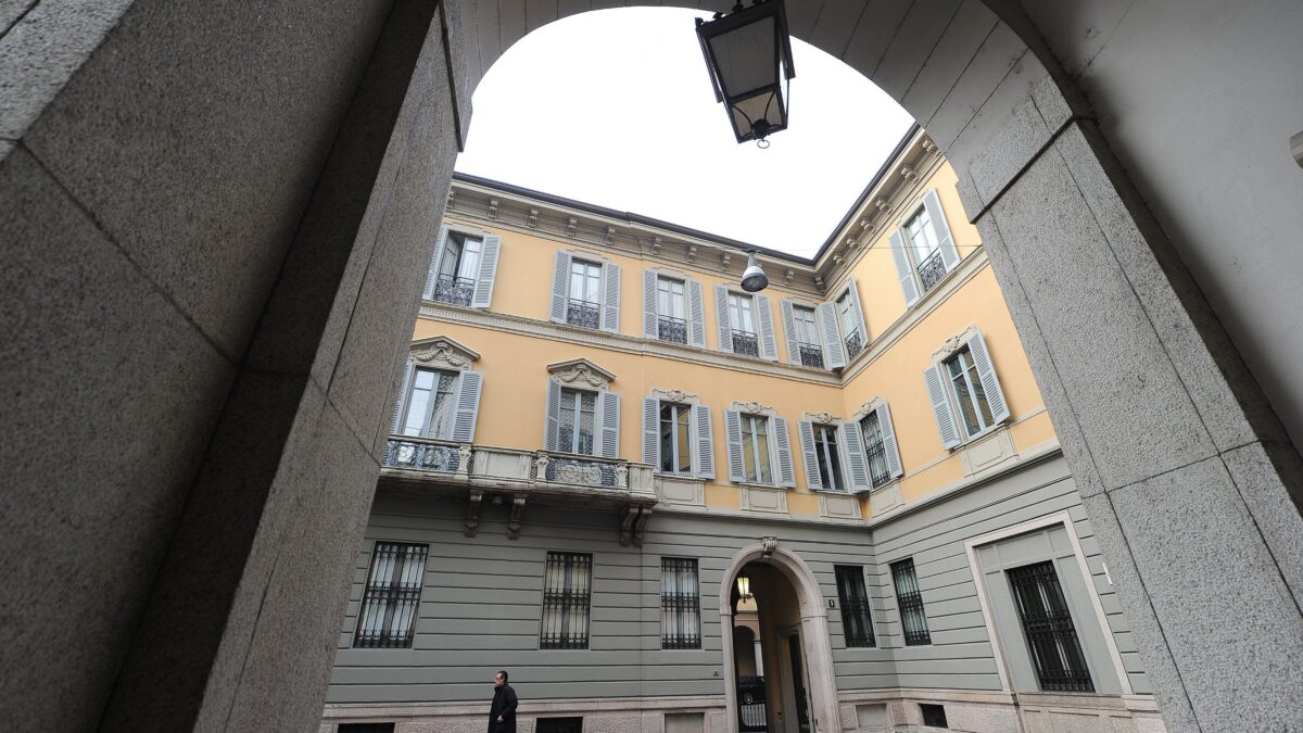 Assemblea senza Caltagirone e Delfin. Ripartono le tensioni su Mediobanca