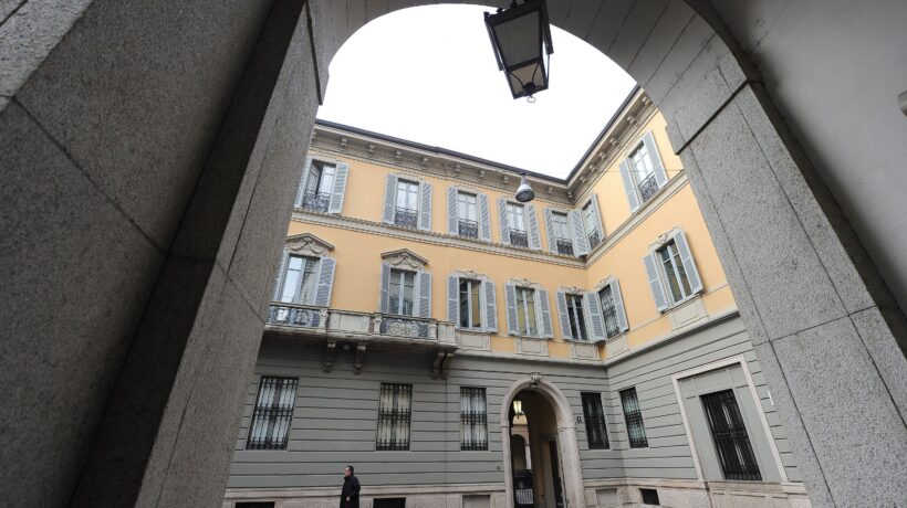 Assemblea senza Caltagirone e Delfin. Ripartono le tensioni su Mediobanca