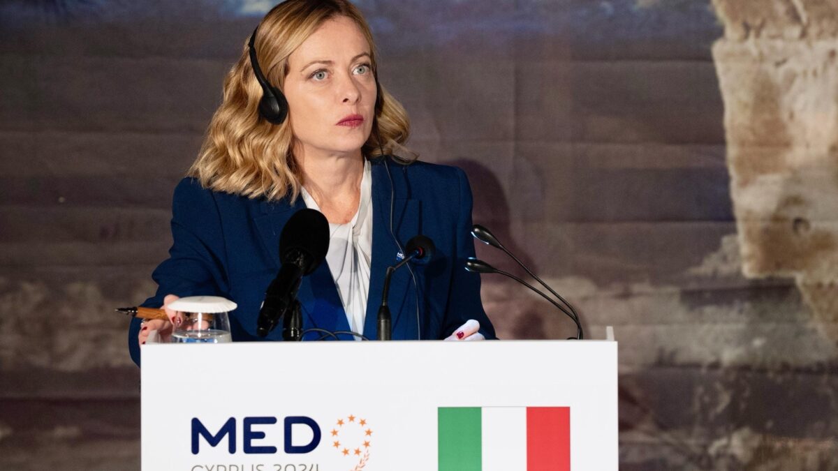 Il bancario spione ha colpito anche pm e 007