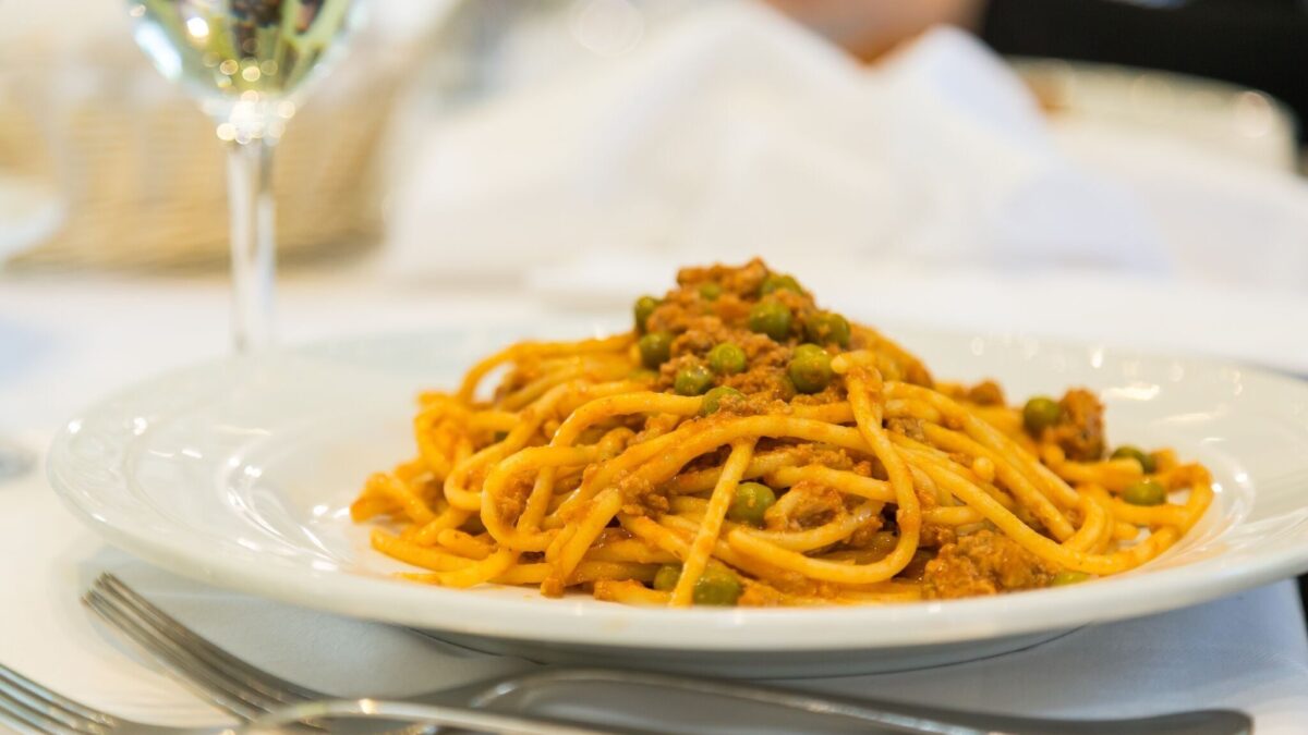 È la più amata da italiani e stranieri. La pasta va oltre i luoghi comuni