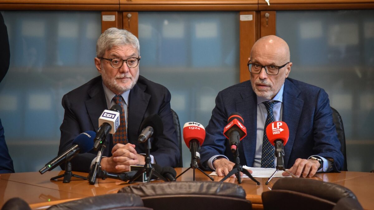 Quando il manager indagato diceva: «Figuratevi se chiedo dati riservati»