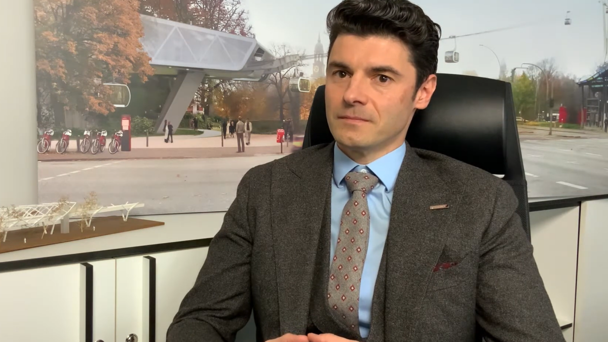 Gufler: «Da Parigi fino a La Paz e Genova le funivie nuova via della mobilità».