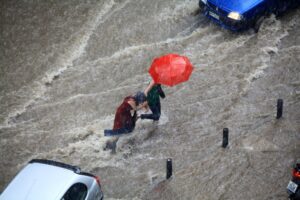 Sfruttano anche i «morti per il clima» pur di salassarci con l’agenda verde