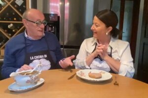 Le pillole di galateo di Petra e Carlo: come si mangia la carne