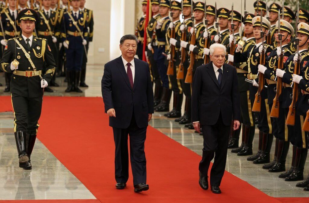 Visita di Mattarella in Cina. Xi tesse la sua tela per riaprire la Via della seta