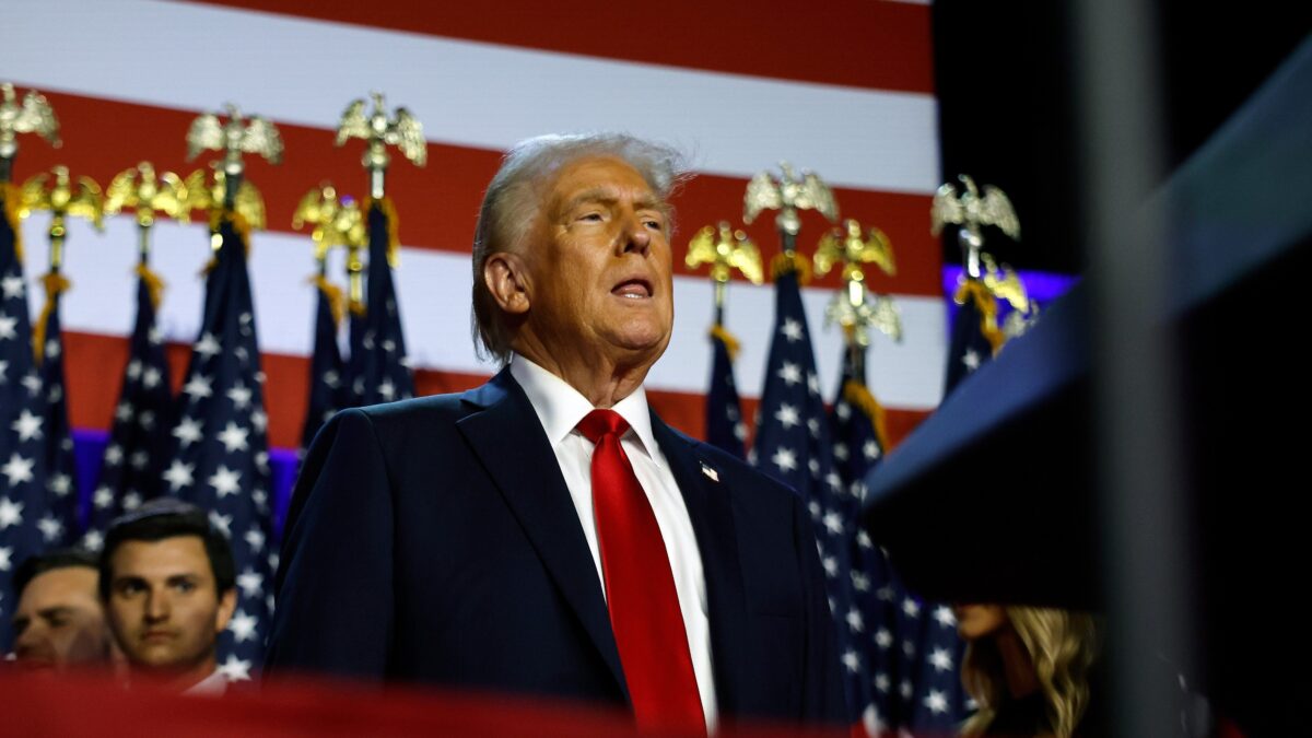 Esercito in campo e divieti stringenti. Trump «picchia duro» sui clandestini