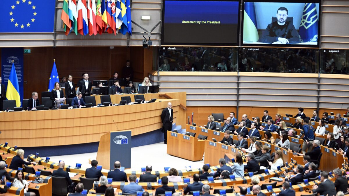 L’Ue schizofrenica sui «valori» dell’Ucraina