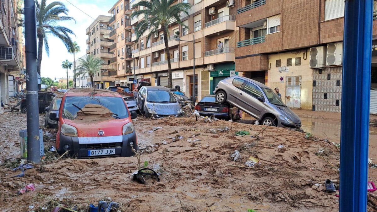 Valencia nel fango, verso 160 morti. Madrid si giustifica con l’autonomia
