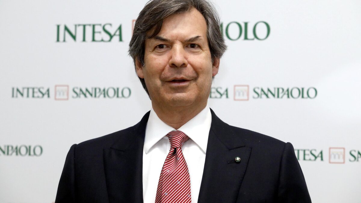 Intesa vale 71,8 miliardi in Borsa e torna prima nell’Eurozona