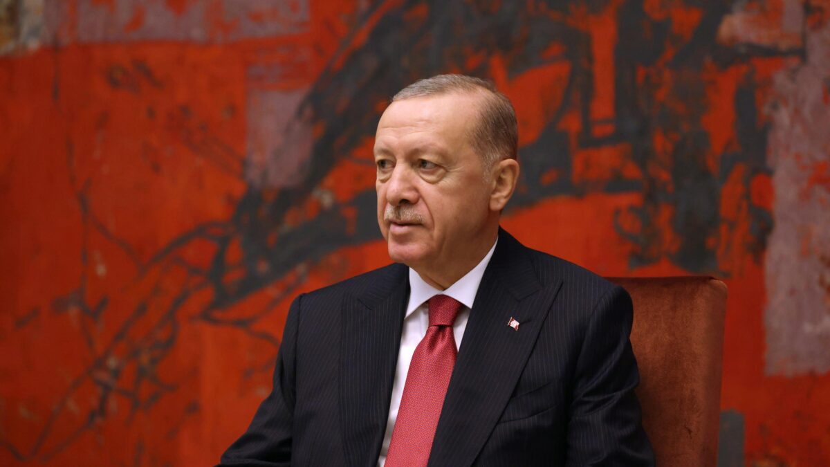 «Al G20 il piano di pace di Erdogan». Il Sultano a colloquio con Lavrov