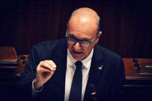 Sul patriarcato ha ragione Valditara. Basta chiedere a psicologi ed esperti