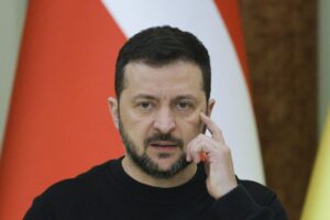 Ma adesso Zelensky apre ai negoziati: «Basta con i morti per la Crimea»