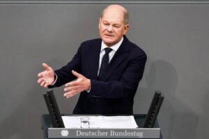 Berlino avverte tutti i tedeschi. «Costruite dei rifugi antiaerei»
