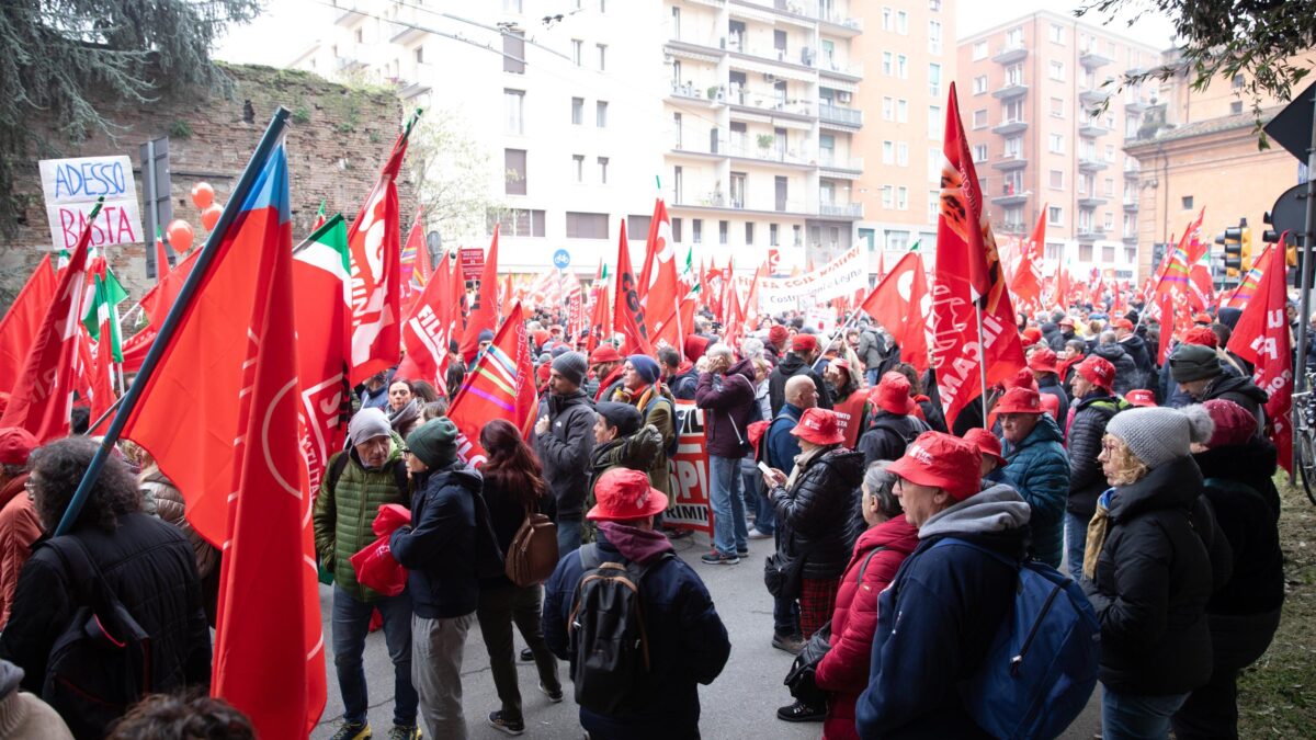 Landini vaneggia sul governo e sobilla: «Rivoltiamo il Paese come un guanto»