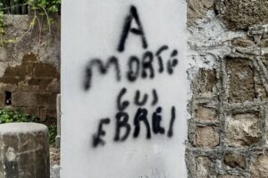In Europa è caccia al cristiano: oltre 2.400 aggressioni in un anno