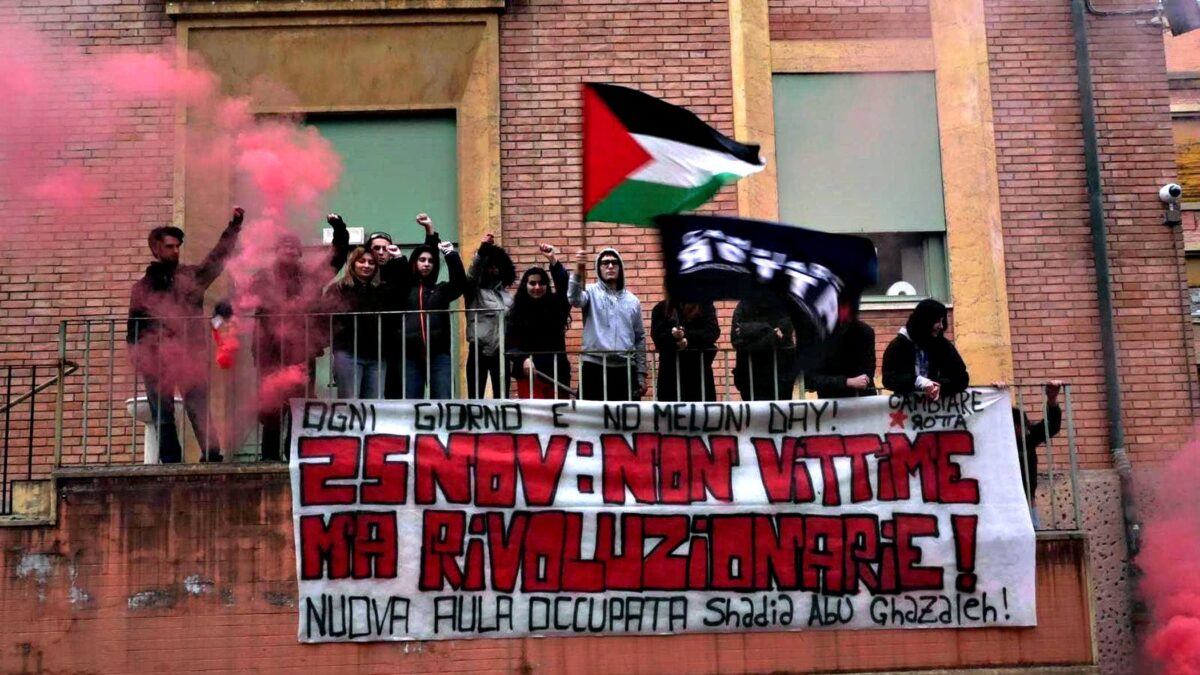 La sinistra anti femminicidi occupa: «Né Meloni, né Boldrini sono modelli»