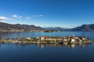 Isole d’autunno, dalla Lombardia al Piemonte ecco quali visitare in questa stagione
