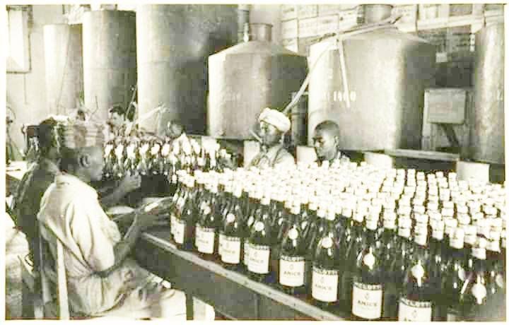 Produzione di liquori alla Melotti