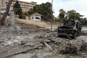 Siria, bombe russe sui ribelli. Per paura degli islamisti Mosca leva le navi da Tartus