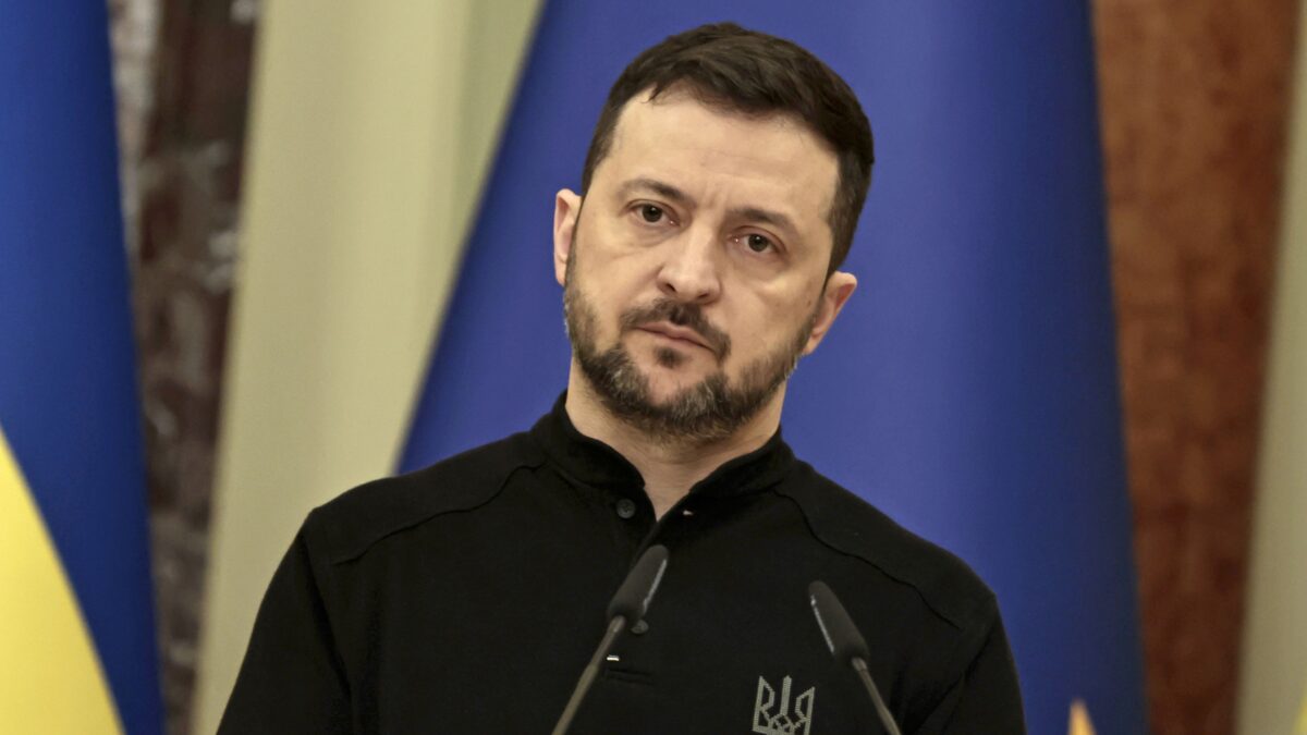 Resa di Zelensky: «Crimea e Donbass sono perduti»