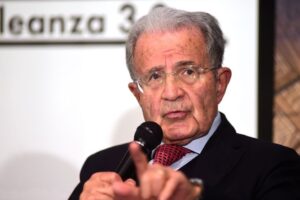 Torna Prodi e rifà la Margherita con la benedizione di Mattarella