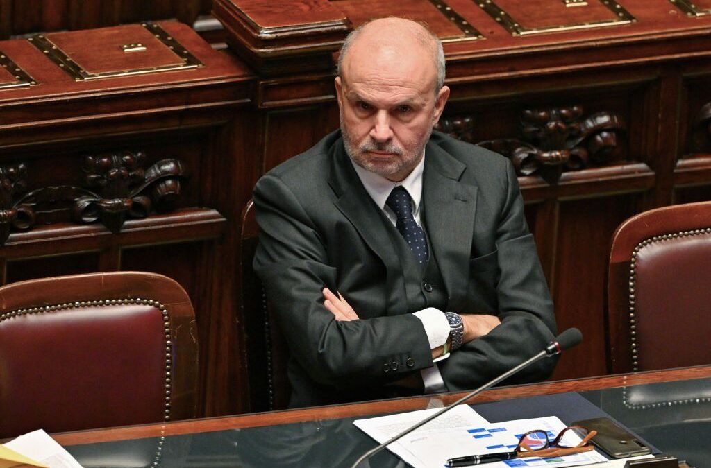 Un non vaccinato ha diritto alle cure. Perché Fedriga non riesce a dirlo?