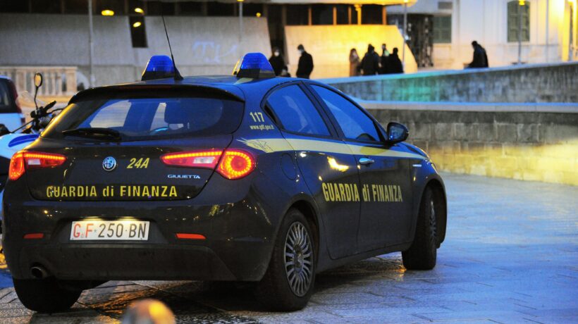 Diplomificio per operatori sanitari. Iscritto anche un pusher toscano