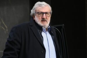 Sistema Emiliano: più poltrone e soldi