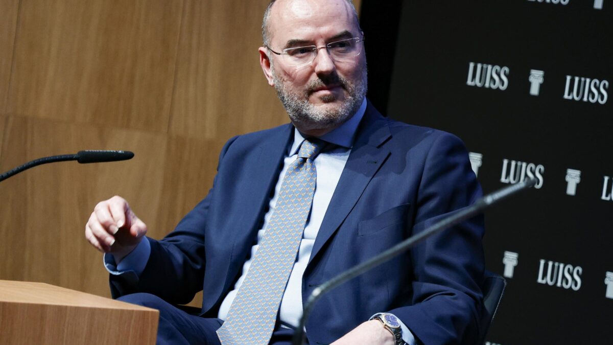 «Il mondo si sta spostando a destra»