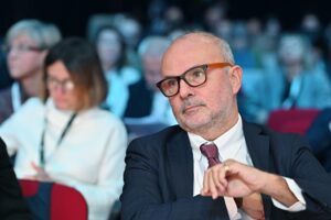 Schillaci crei una commissioneper mettere fine a balle e insulti