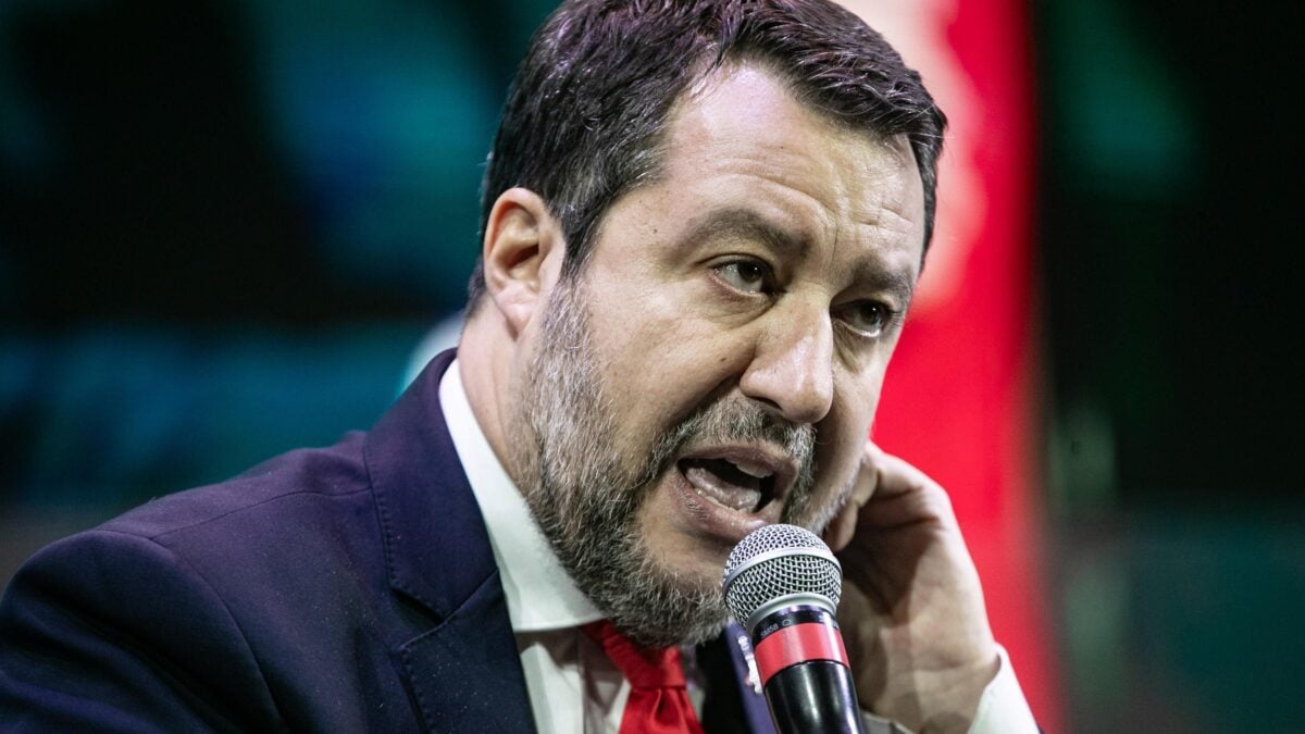 Fare politica non diventi un reato