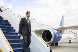 Milizie jihadiste a Damasco, Assad lascia la Siria