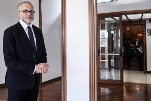 Flop e pasticci dell’esattore di Stato sotto l’ala del Colle