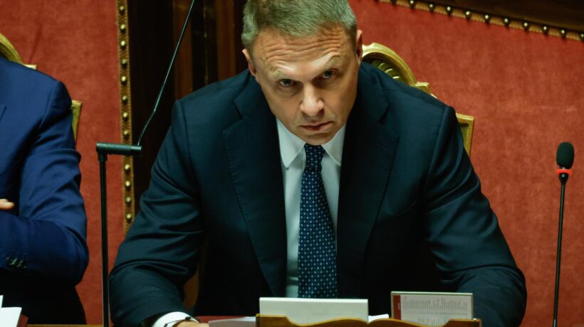 Agea risanata dopo sprechi faraonici. Ma il Pd va all’attacco