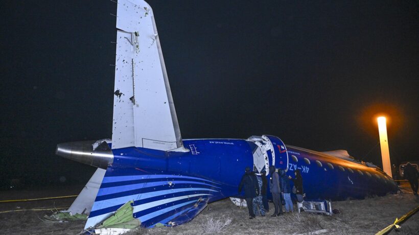 Un missile di Mosca dietro l’aereo caduto