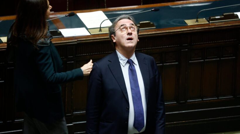 Caro Bonelli, lei è il leader dei verdi prezzemolo