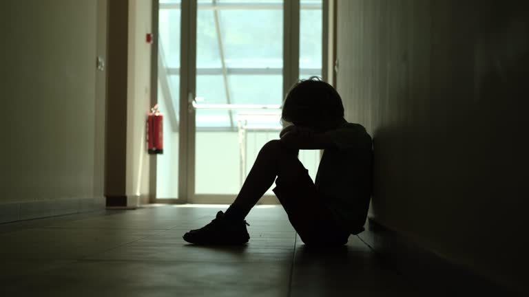 Giovani, iperconnessi e soli. I rischi (anche per la salute) di una «epidemia» nascosta