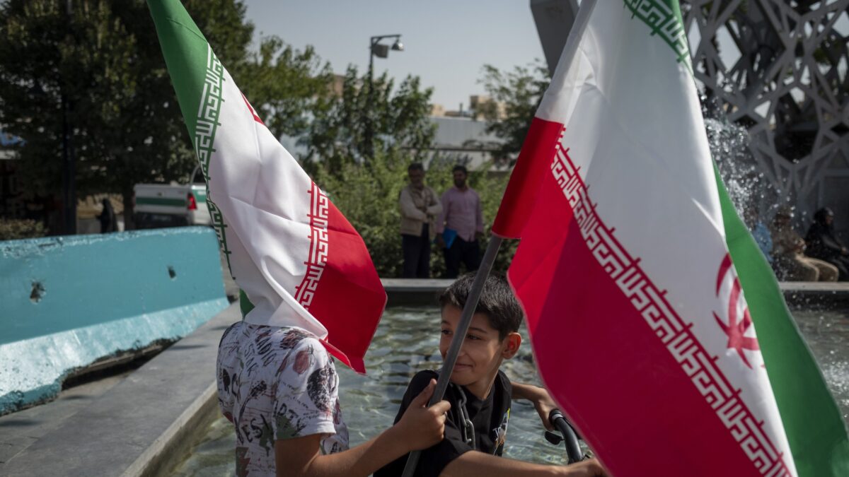 L’Iran recluta bambini e adolescenti per attaccare obiettivi israeliani in Europa