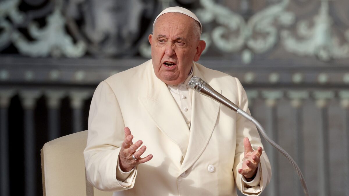 Il Papa fa arrestare i clandestini