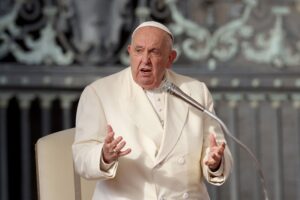 Il Papa fa arrestare i clandestini