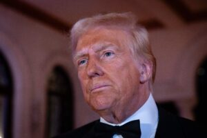 Dopo gli attentati, Trump vuole azzerare l’Fbi