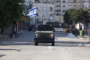 In Cisgiordania s’alza il «Muro di ferro». I tagliagole di Hamas aizzano i palestinesi