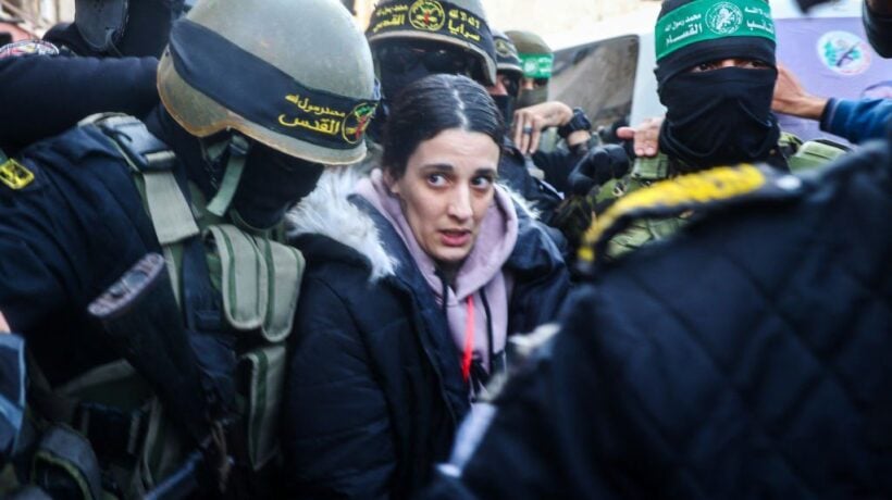 Ostaggi liberati nella calca, ira di Netanyahu