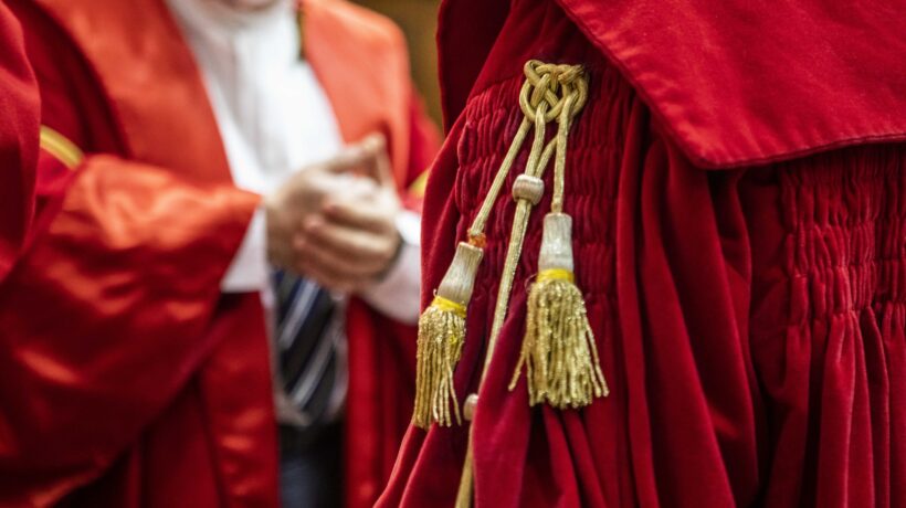 Tutte le domande contro le riforme spedite dall’Europa alle nostre toghe