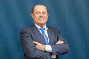 Nozze in Olanda per Generali e Natixis. Timori di Fdi: «Risparmi a rischio»